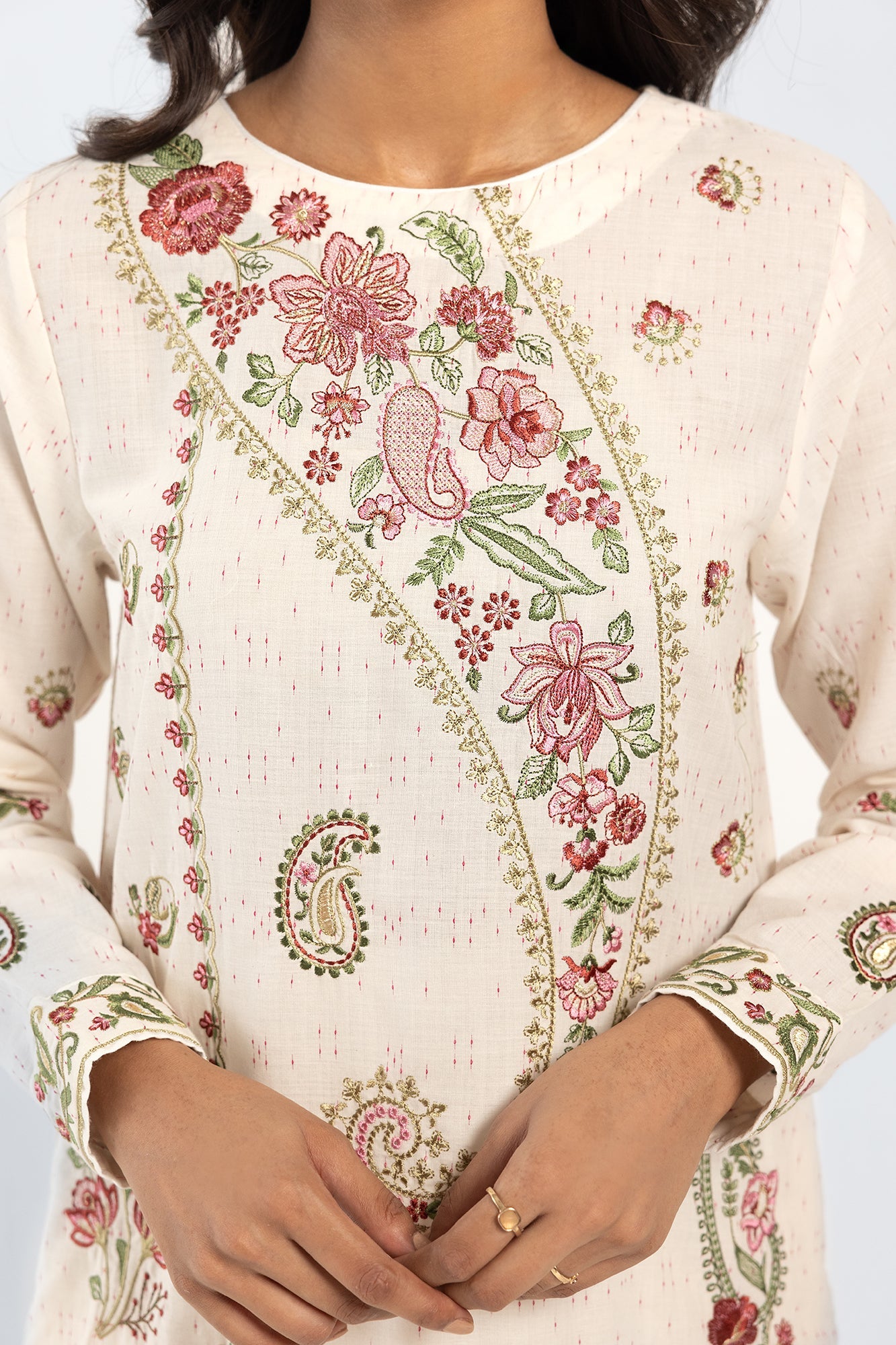 EMBROIDERED SUIT